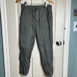 NWOT American Eagle Cargo Joggers Stretchy Midrise Size 10